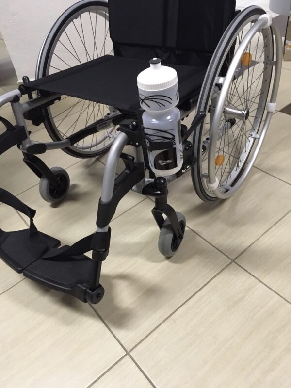 drziak na flasu na invalidny vozik