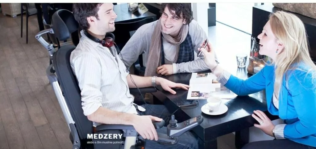 projekt-medzery