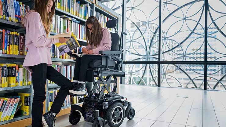 feature-lift-tilt elektrický vozík QUICKIE Q300 M Mini Teens