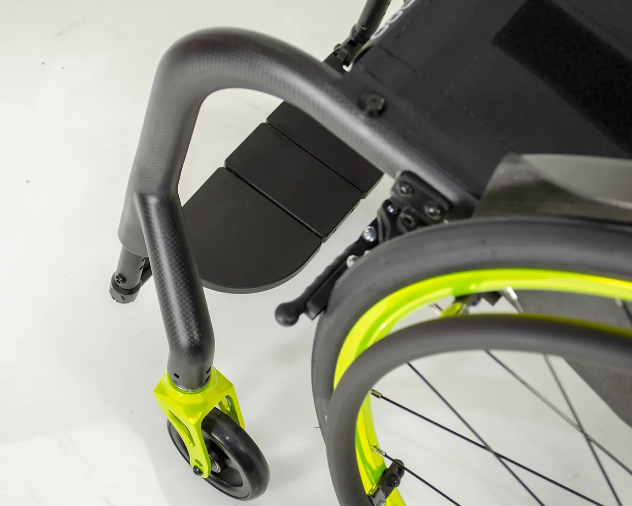 Mechanický invalidný vozík karbónový - Progeo Ego Carbon